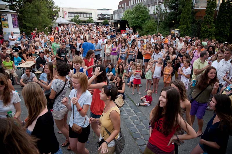 匈牙利旅游:巴拉顿维斯普雷姆Veszprém街道音乐会,欧洲,欧洲网