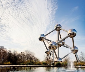 比利时旅游:比利时首都布鲁塞尔原子塔(原子球)ATOMIUM,欧洲,欧洲网