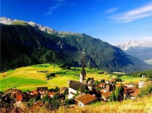 瑞士因特拉肯Interlaken:欧洲十大绝美小镇之瑞士因特拉肯,欧洲