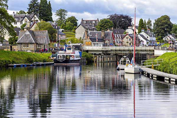 英国英格兰湖区的古镇-霍克斯海德湖Lake Coniston边上霍克斯黑德,欧洲,欧洲网