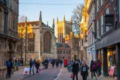 英国学术之城—剑桥:拥有美丽宏伟的中世纪建筑