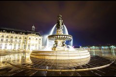 法国最美十大广场5：加伦河畔的波尔多交易所广场Palais de la Bourse