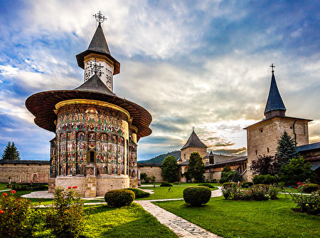 欧洲18个不可思议景点:罗马尼亚布科维纳Bucovina古老的修道院、教堂,欧洲,欧洲网