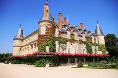 法国巴黎朗布依埃城堡Château de Rambouillet:十四世纪的法国古堡