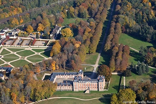 法国瑞讷Juine河谷区的古堡-夏玛朗德城堡Le château de Chamarande,欧洲,欧洲网