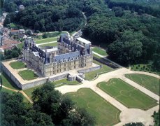 法国文艺复兴时期的古堡：埃库昂城堡Le château d’Écouen