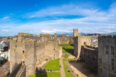 英国北威尔士古镇的英国皇家古堡：卡那封城堡 Caernarfon castle