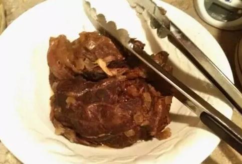 俄罗斯美食：俄罗斯蔬菜汤щи-以牛肉中的牛腱Shank为原料制作,欧洲,欧洲网