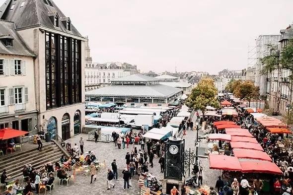 法国雷恩旅游景点:Place Ste-Anne广场,Place des Lice,Parc du Thabors,欧洲,欧洲网