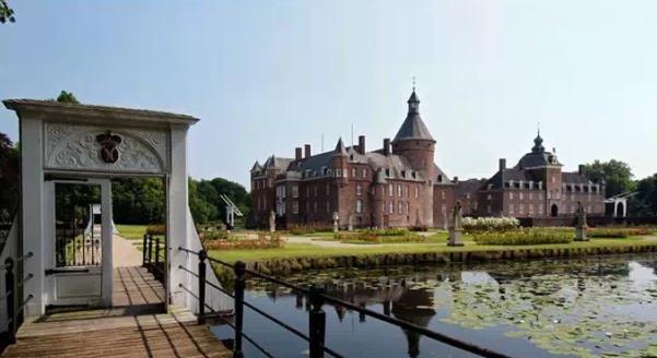 安霍尔特水上城堡Burg Anholt：水中的德国私家古堡-安霍尔特城堡,欧洲