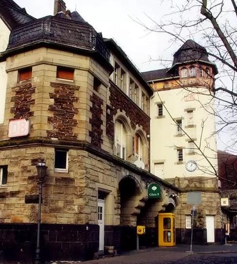 赖希斯堡Reichsburg：莫愁河边的古堡-德国科赫姆Cochem小镇地标,欧洲