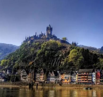 赖希斯堡Reichsburg：莫愁河边的古堡-德国科赫姆Cochem小镇地标,欧洲