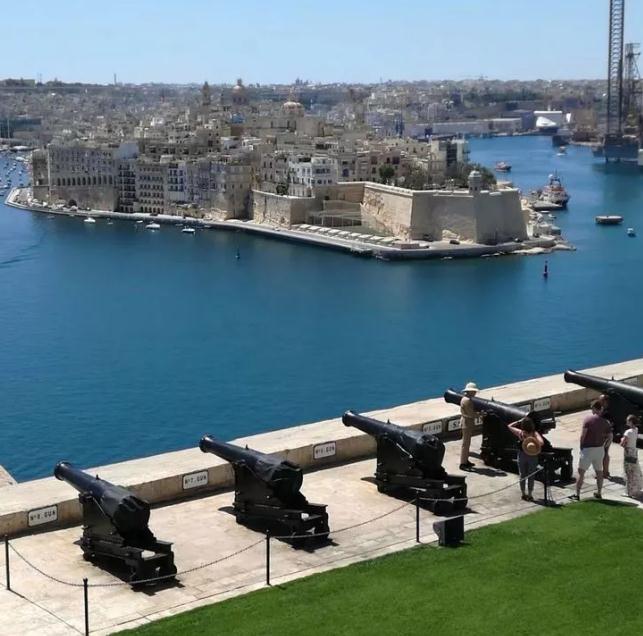 马耳他旅游景点介绍之礼炮台：马耳他首都瓦莱塔礼炮台,欧洲,欧洲网