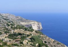 马耳他旅游：丁格里峭壁（Dingli Cliffs）马耳他岛