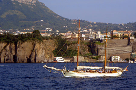 意大利阿玛尔菲悬崖海岸AmalfiCoast:世界最美悬崖海岸-阿玛尔菲,欧洲,欧洲网