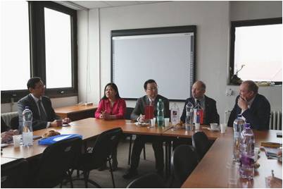 驻斯洛伐克大使林琳赴斯特尔纳瓦市拜会工商会主席,欧洲,欧洲网