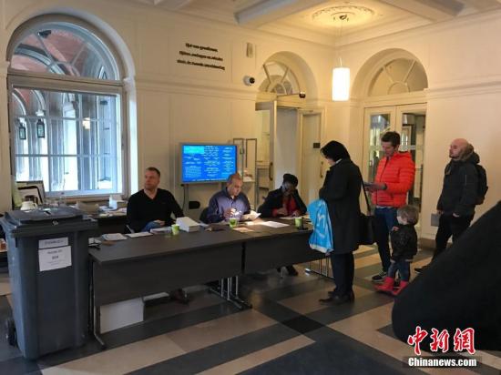 荷兰首相吕特宣布赢得大选获连任 右翼民粹阵营只得19席,欧洲,欧洲网