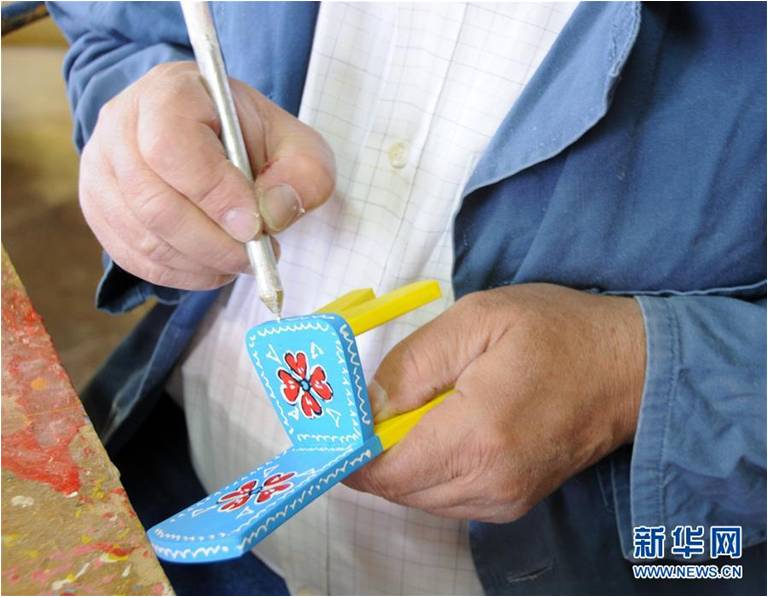 世界非物质文化遗产名录:克罗地亚扎戈列地区传统木制玩具制作手,欧洲