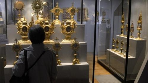 法国富维耶博物馆宝石皇冠-圣母玛利亚之冠CrownoftheVirgin被盗,欧洲,欧洲网
