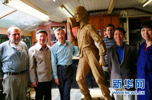 比利时大使馆在比利时沙勒罗瓦劳动大学举行党课 曲星大使发表讲话,欧洲,欧洲网