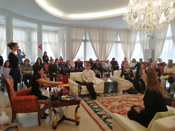 驻斯洛伐克大使夫人廖元翠在官邸举办国际妇女品茶会,欧洲,欧洲网
